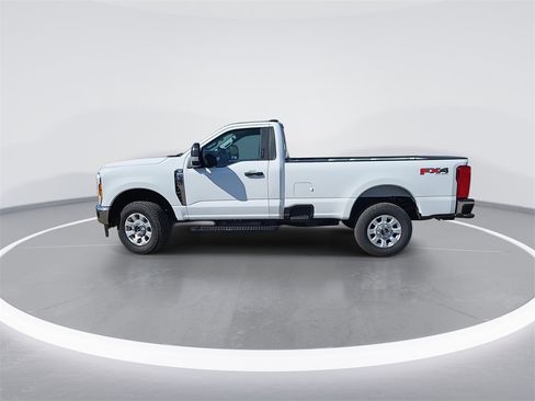 Used 2024 Ford F350 XLT w/ FX4 Off-Road Package image 5