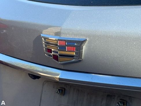 Used 2017 Cadillac XT5 Luxury w/ Driver Awareness Package image 12