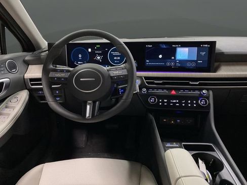 New 2025 Hyundai Sonata Limited image 5