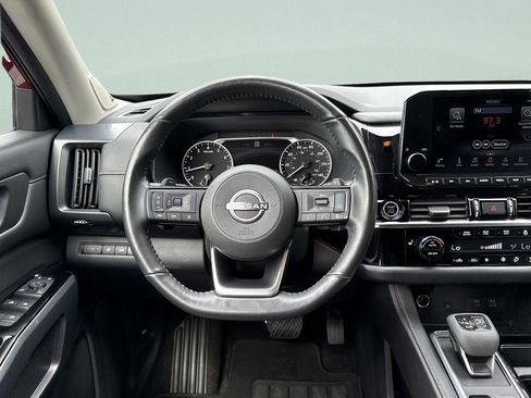 Certified 2023 Nissan Pathfinder SL w/ SL Premium Package FWD image 22