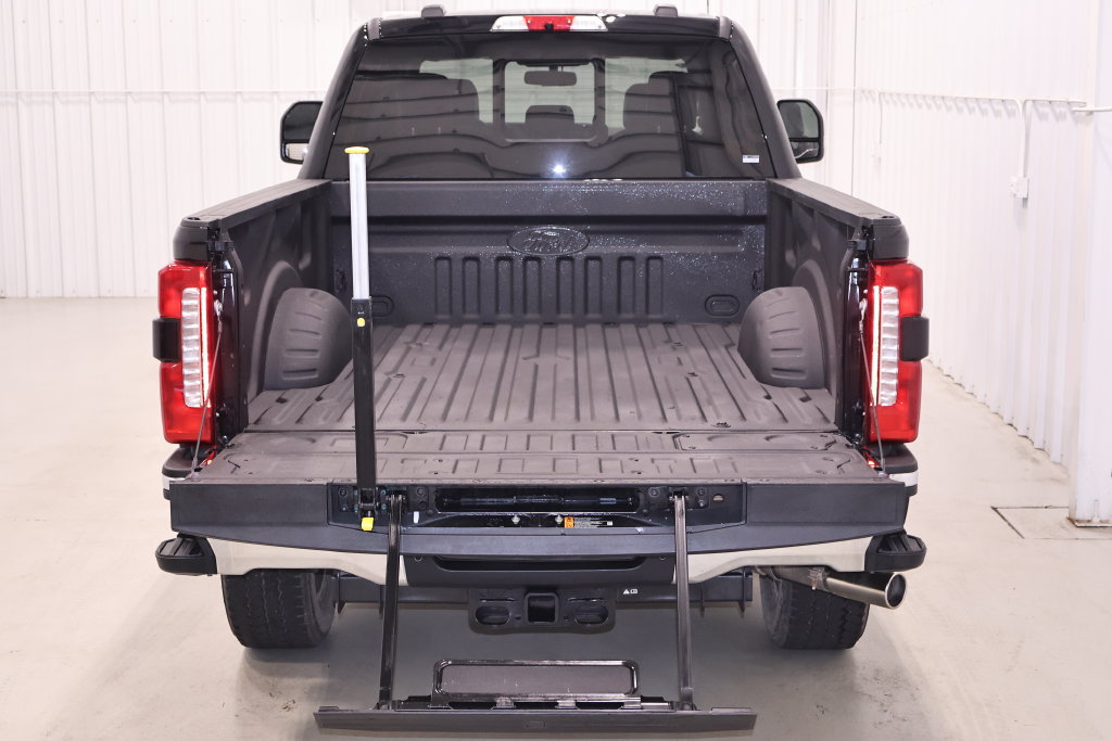 Certified 2026 Ford F250 Lariat w/ Chrome Package AWD/4WD image 44