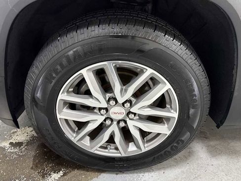 Used 2017 GMC Acadia SLE image 10