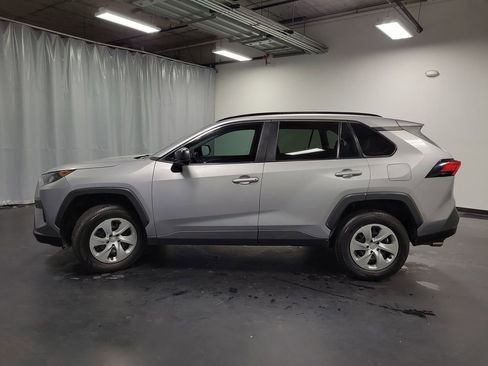 Used 2020 Toyota RAV4 LE image 5