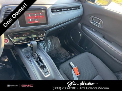 Used 2017 Honda HR-V EX image 30