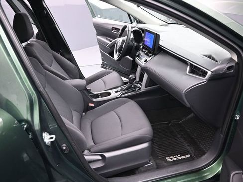 Certified 2023 Toyota Corolla Cross LE image 19
