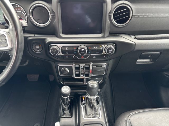 Used 2021 Jeep Wrangler Unlimited Sahara w/ Uconnect 4C Nav & Sound Group AWD/4WD image 11
