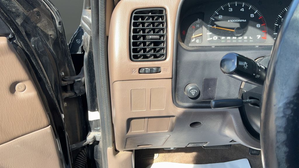 Used 1998 Toyota 4Runner SR5 w/ Preferred Equipment Group 1 AWD/4WD image 30