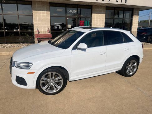 Used 2016 Audi Q3 2.0T Premium Plus w/ Technology Package AWD/4WD image 2