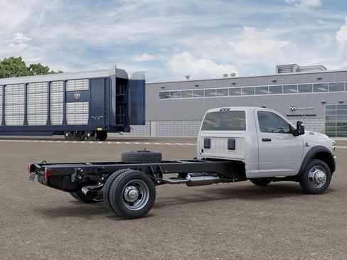 New 2026 RAM 5500 Tradesman w/ Chrome Appearance Group RWD image 4