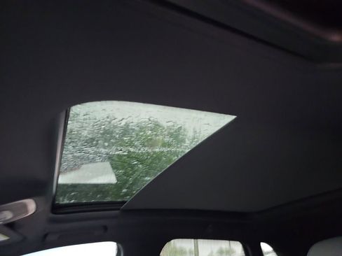 New 2025 Audi Q3 2.0T Premium image 8