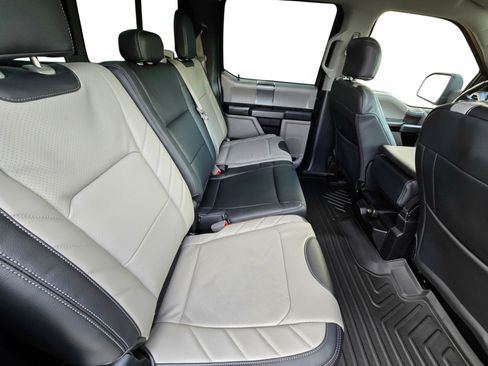 Used 2017 Ford F150 XLT w/ Equipment Group 302A Luxury RWD image 15