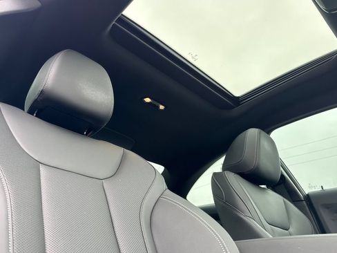 Used 2023 BMW M240i Coupe w/ Premium Package RWD image 16
