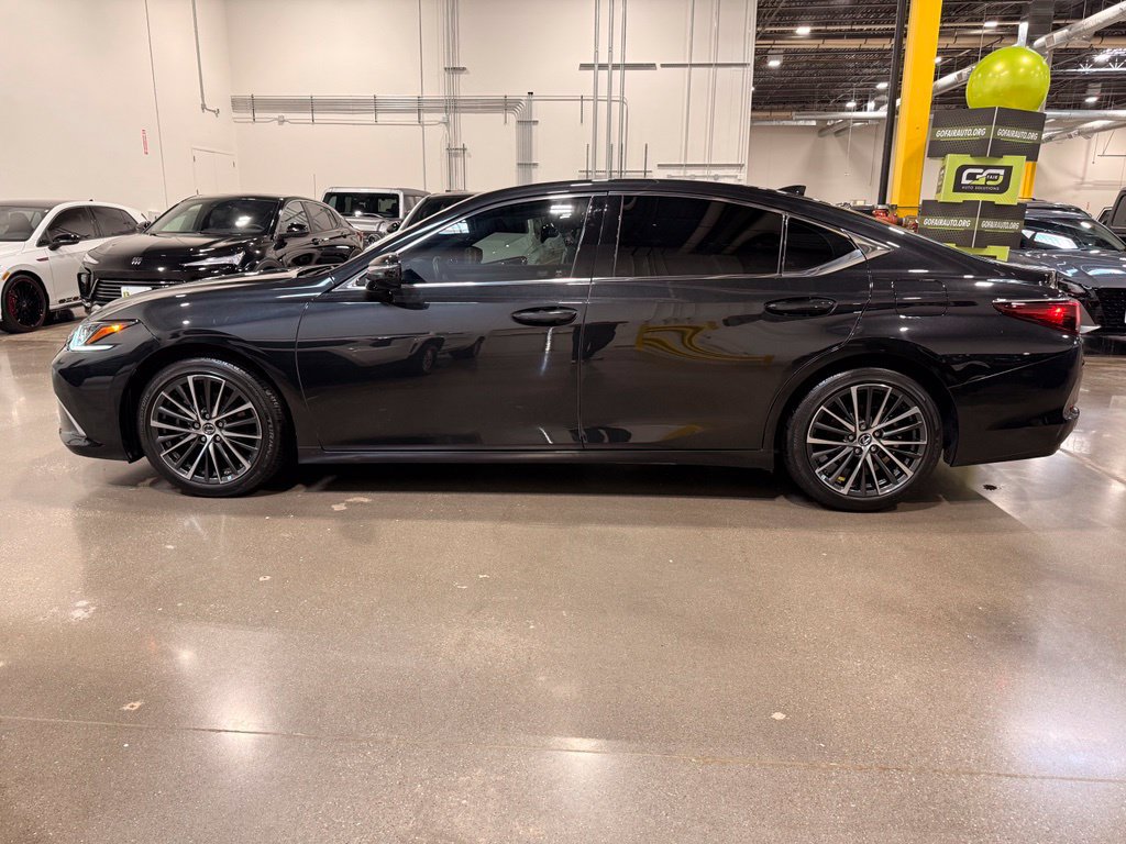 Used 2022 Lexus ES 350 w/ Premium Package FWD image 8