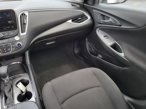 Used 2024 Chevrolet Malibu LT FWD image 18