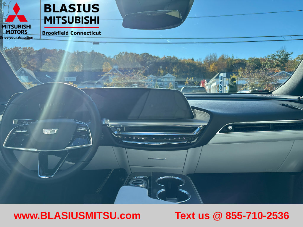 Used 2024 Cadillac Lyriq Luxury AWD/4WD image 36