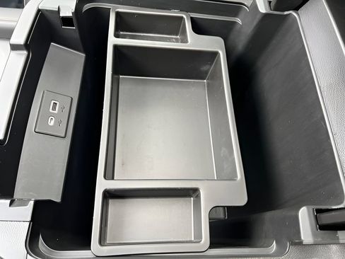 Used 2022 GMC Yukon AT4 AWD/4WD image 21