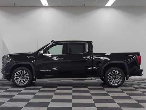 Used 2025 GMC Sierra 1500 Denali Ultimate AWD/4WD image 4