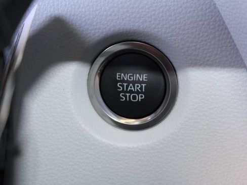 Used 2026 Toyota Corolla SE FWD image 18