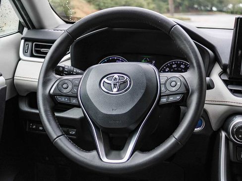 Used 2021 Toyota RAV4 XLE Premium w/ Carpet Mat Package (TMS) image 14