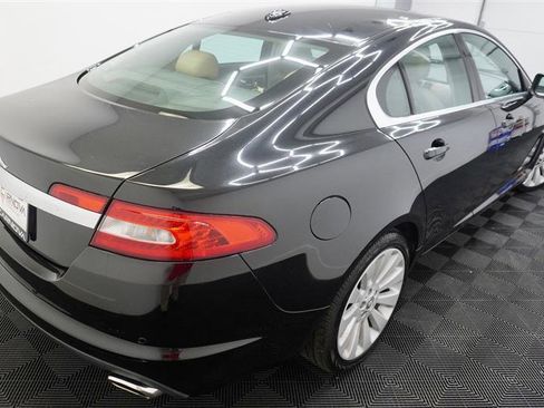 Used 2009 Jaguar XF Luxury image 7
