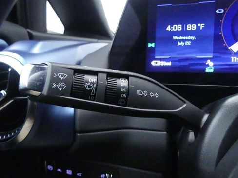 Used 2024 Chevrolet Equinox EV LT AWD/4WD image 17