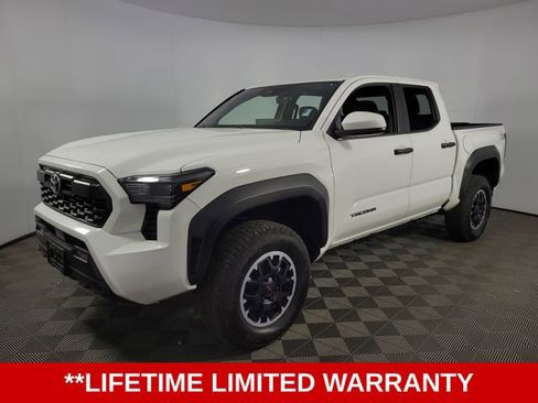 Used 2024 Toyota Tacoma TRD Off-Road AWD/4WD image 3