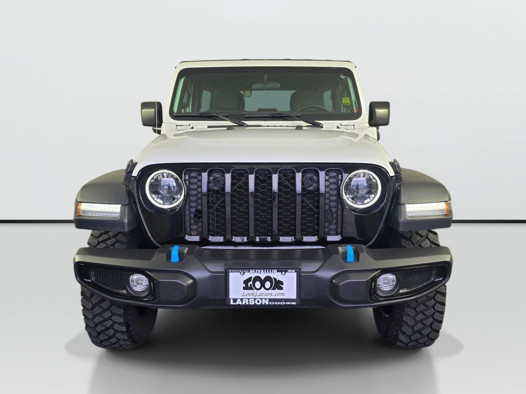 Used 2023 Jeep Wrangler Unlimited w/ Cold Weather Group AWD/4WD image 9