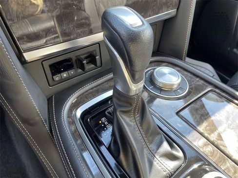 Used 2024 Nissan Armada Platinum w/ Captain's Chairs Package image 24