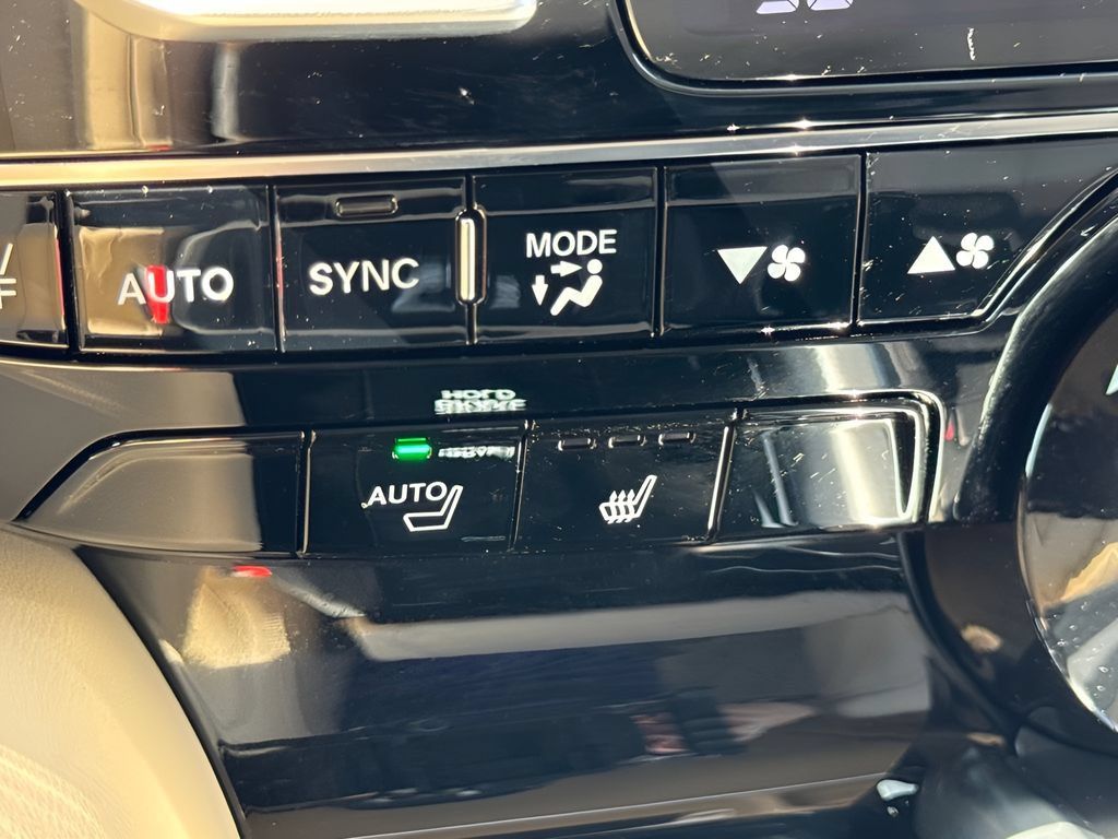 Used 2026 Acura MDX w/ Technology Package FWD image 29