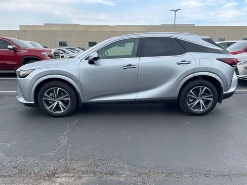 Used 2024 Lexus RX 350 Premium w/ Convenience Package image 3