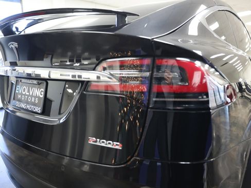 Used 2018 Tesla Model X P100D image 16
