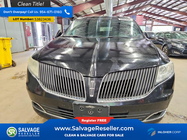 Used 2014 Lincoln MKT AWD image 7