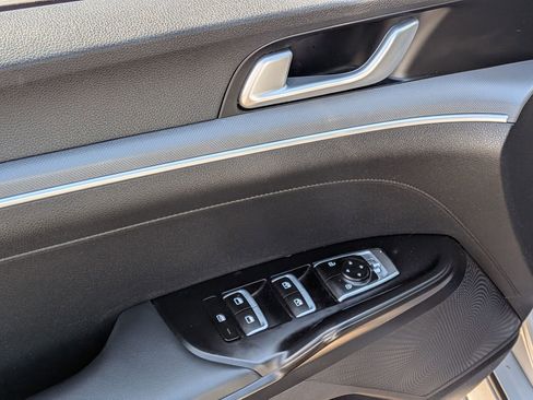 Used 2021 Kia K5 GT-Line image 9