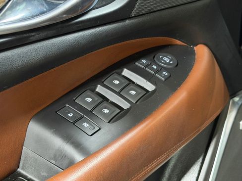 Used 2019 Cadillac Escalade Premium Luxury w/ LPO, Radiant Package AWD/4WD image 22