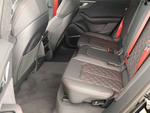 New 2026 Audi SQ8 Prestige image 28