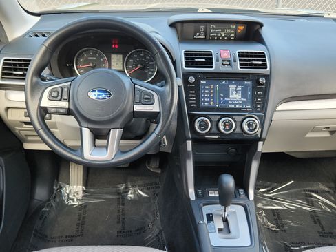 Used 2018 Subaru Forester 2.5i Premium w/ Popular Package #2A AWD/4WD image 15
