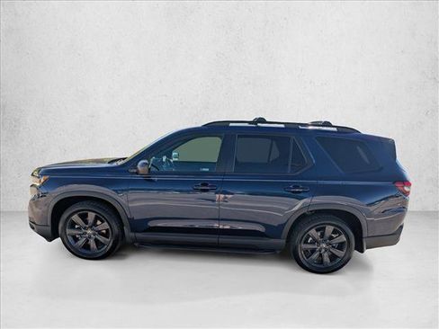 Used 2023 Honda Pilot Sport image 8
