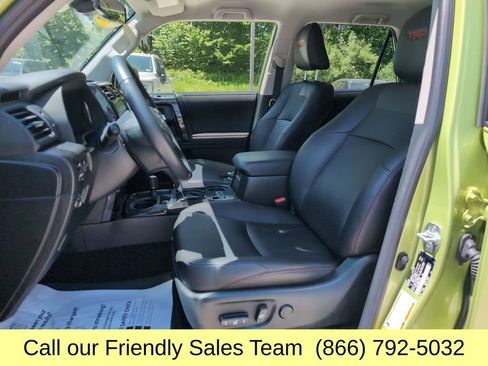 Used 2023 Toyota 4Runner TRD Off-Road Premium AWD/4WD image 11