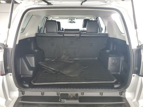 Used 2019 Toyota 4Runner SR5 Premium AWD/4WD image 31