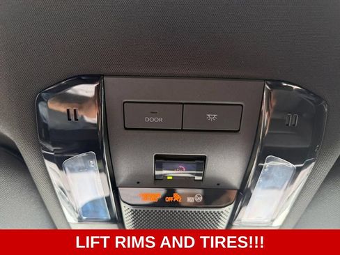 Used 2024 Lexus GX 550 AWD/4WD image 21