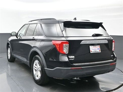 Used 2020 Ford Explorer XLT w/ Comfort Package image 4