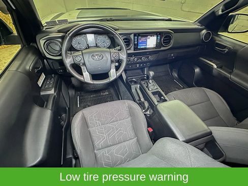 Used 2019 Toyota Tacoma TRD Off-Road image 11