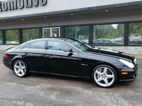 Used 2007 Mercedes-Benz CLS 63 AMG w/ P2 Pkg image 3