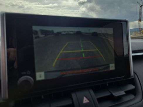 Used 2025 Toyota RAV4 XLE image 17