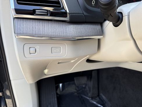 Used 2022 Volvo XC90 T6 Inscription w/ Advanced Package image 45