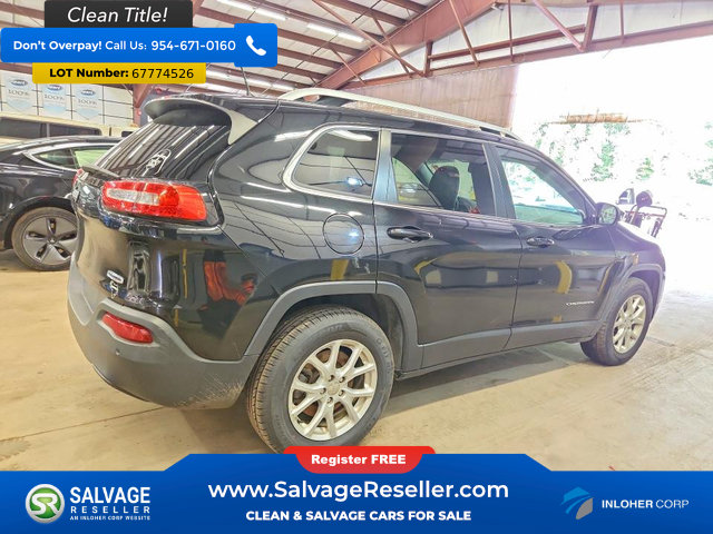 Used 2018 Jeep Cherokee Latitude Plus w/ Comfort/Convenience Group AWD/4WD image 4