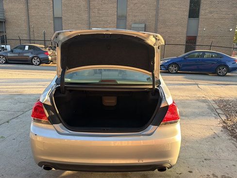 Used 2011 Toyota Avalon FWD image 6