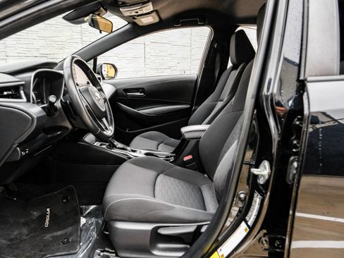 Used 2022 Toyota Corolla SE image 4