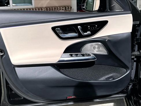 Used 2025 Mercedes-Benz E 450 4MATIC Sedan image 22