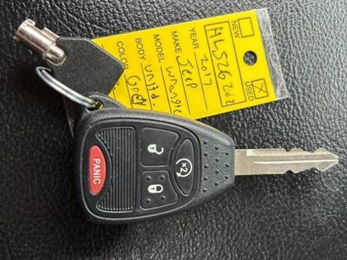 Used 2017 Jeep Wrangler Unlimited Sahara image 18